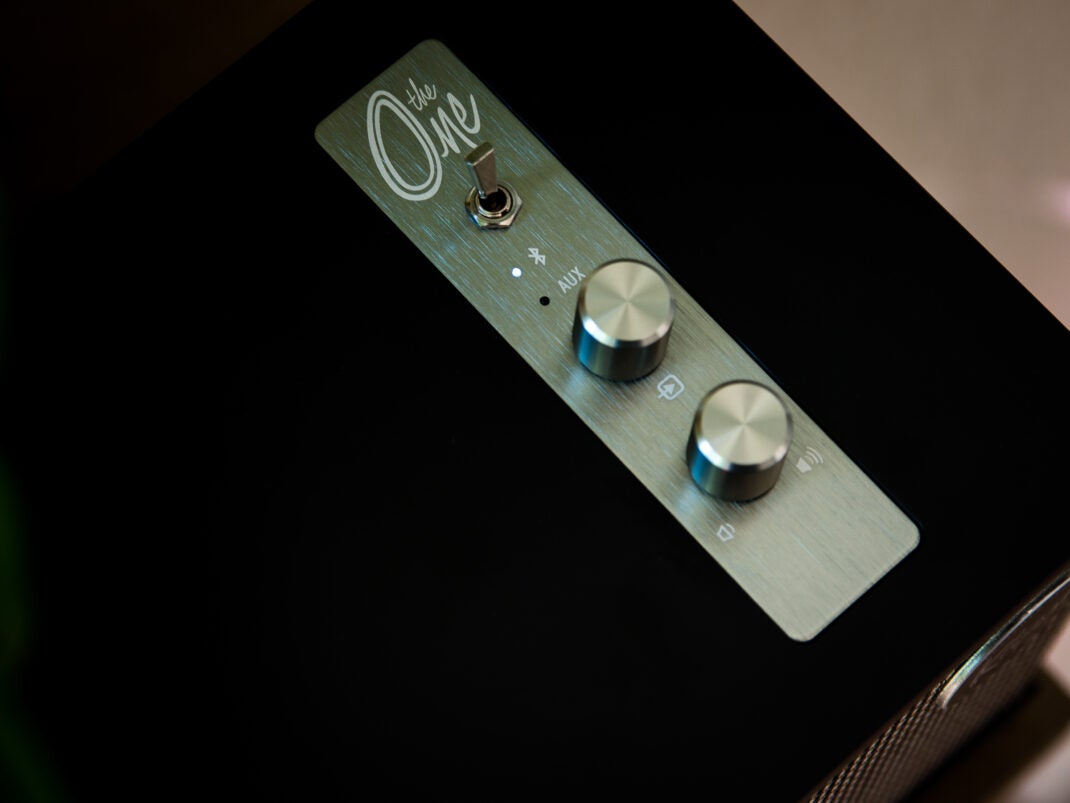 Die Bedienelemente des Klipsch The One II
