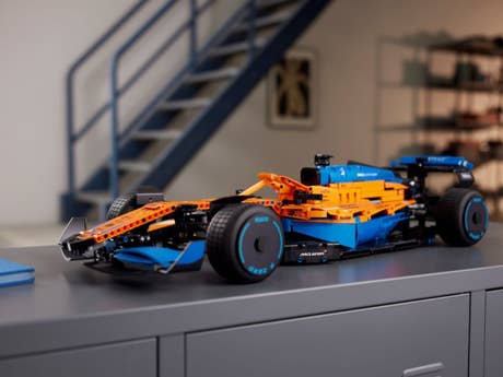 Foto: Klemmbaustein Lego McLaren Formel 1 Rennwagen (42141)