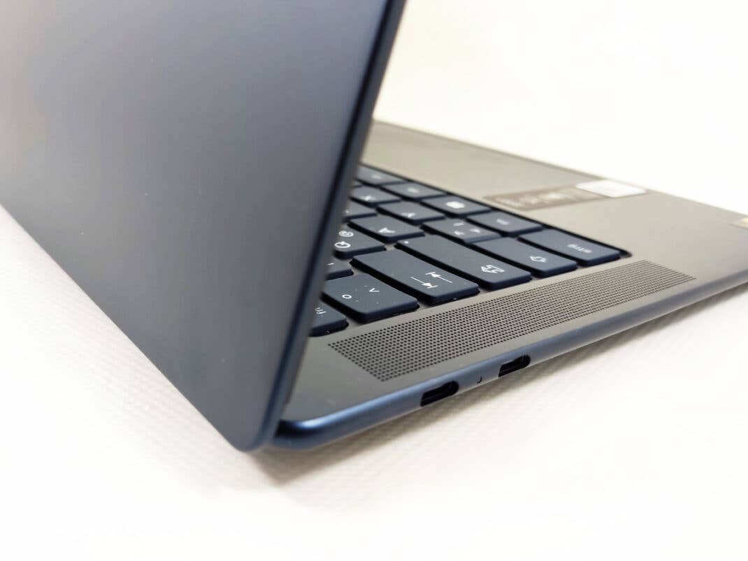 Lenovo Yoga Slim 7x
