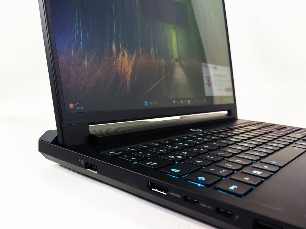 Lenovo Legion Pro 7i (Gen 10 (Detail)