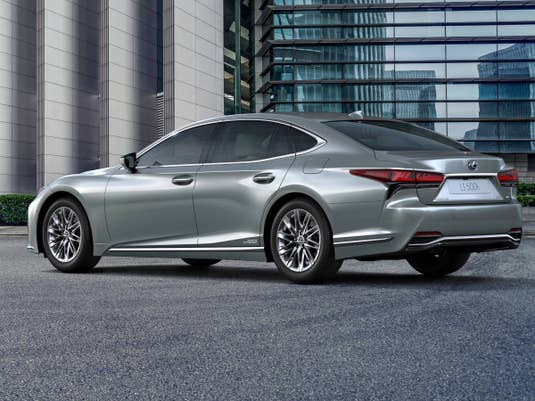 Lexus LS (2021)