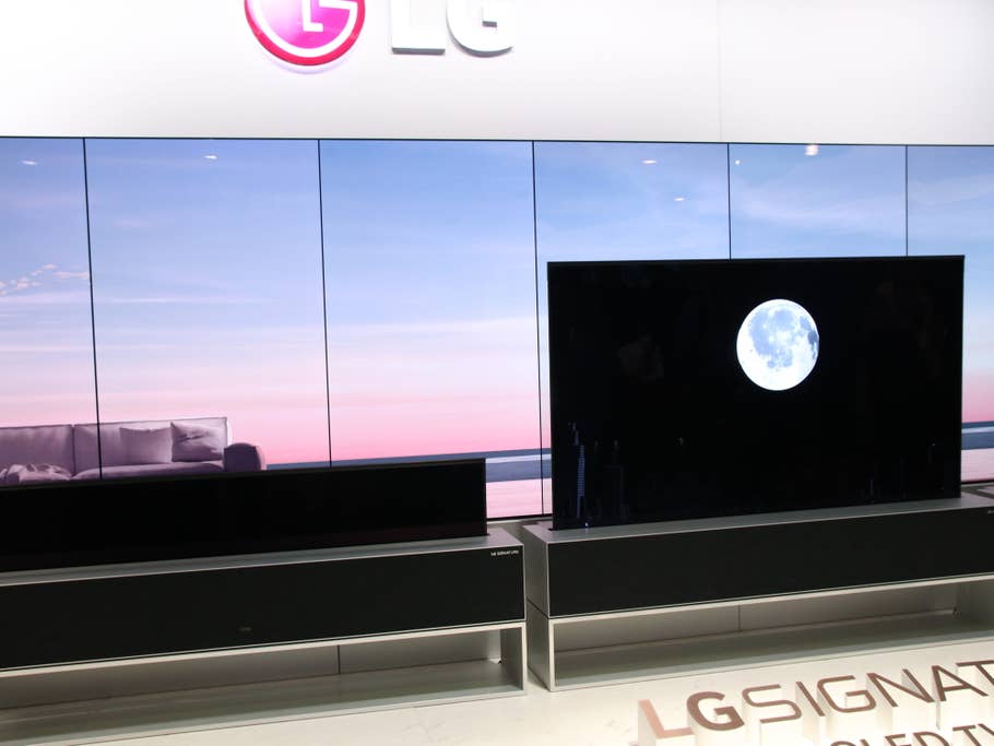 LG Signature OLED TV R - ausrollbarer Fernseher.