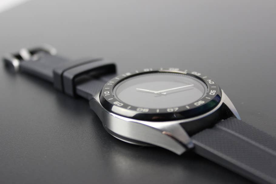 LG Watch W7 von der Seite