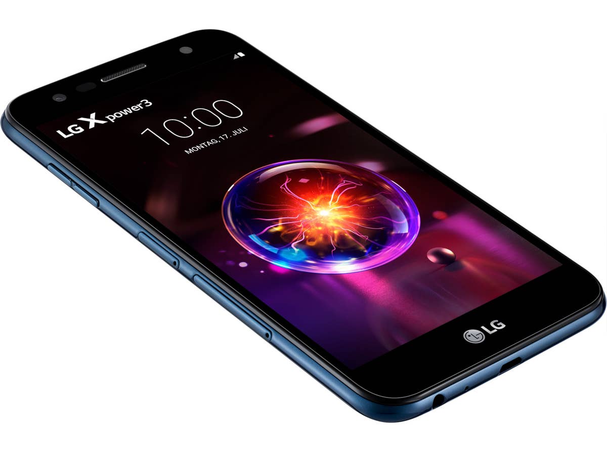 LG X power3 auf weißem Hintergrund