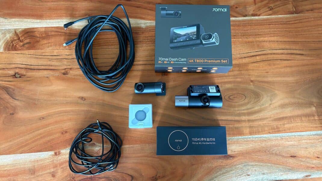 Der Lieferumfang der 70mai T800 Dashcam