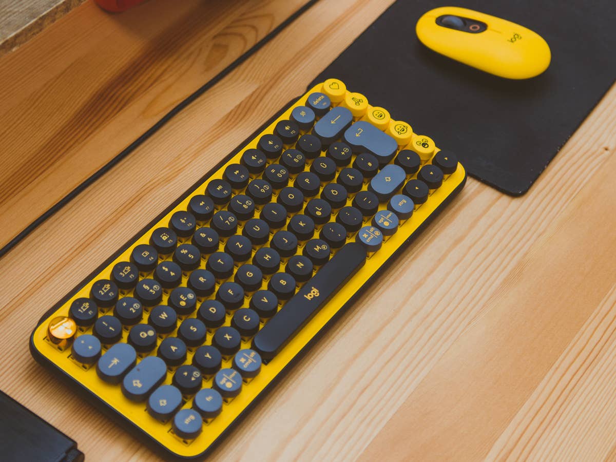 Logitech Tastatur Pop Keys mit Emoji-Tasten im Test