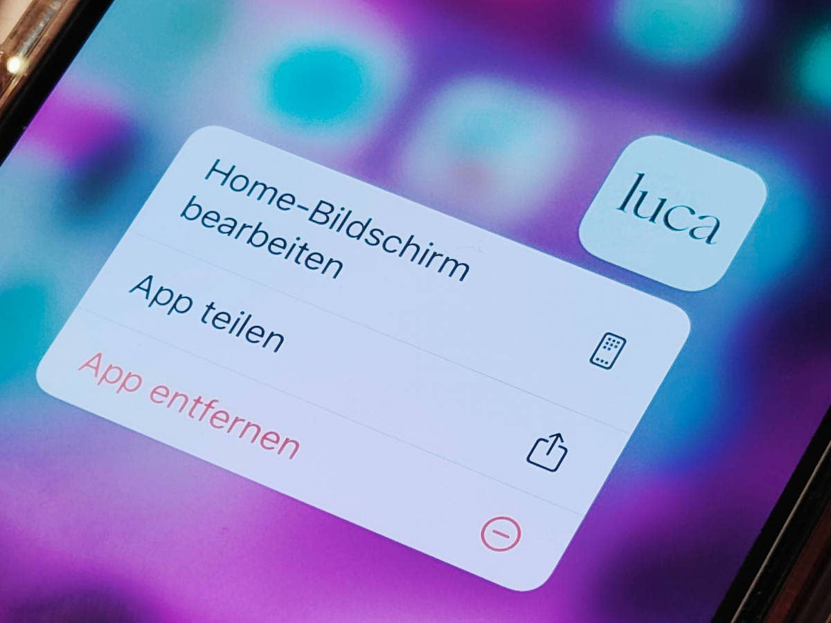 Luca App auf einem Smartphone kurz vor der Löschung.