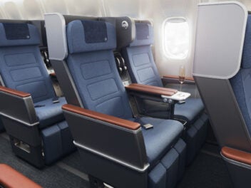 ZIM Aircraft Seating Premium Economy Sitze für Lufthansa.