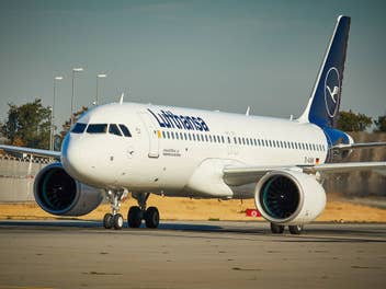 Lufthansa Airbus A320neo auf dem Flughafen Frankfurt.