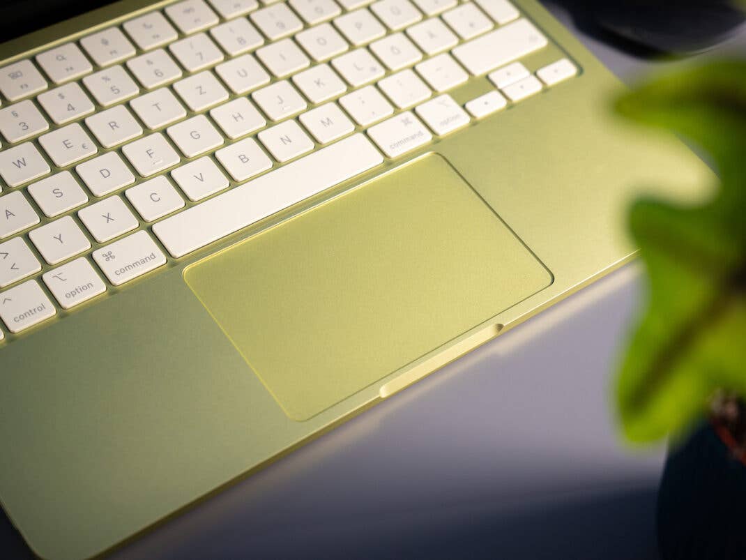 Das Touchpad des MacBook Neo.