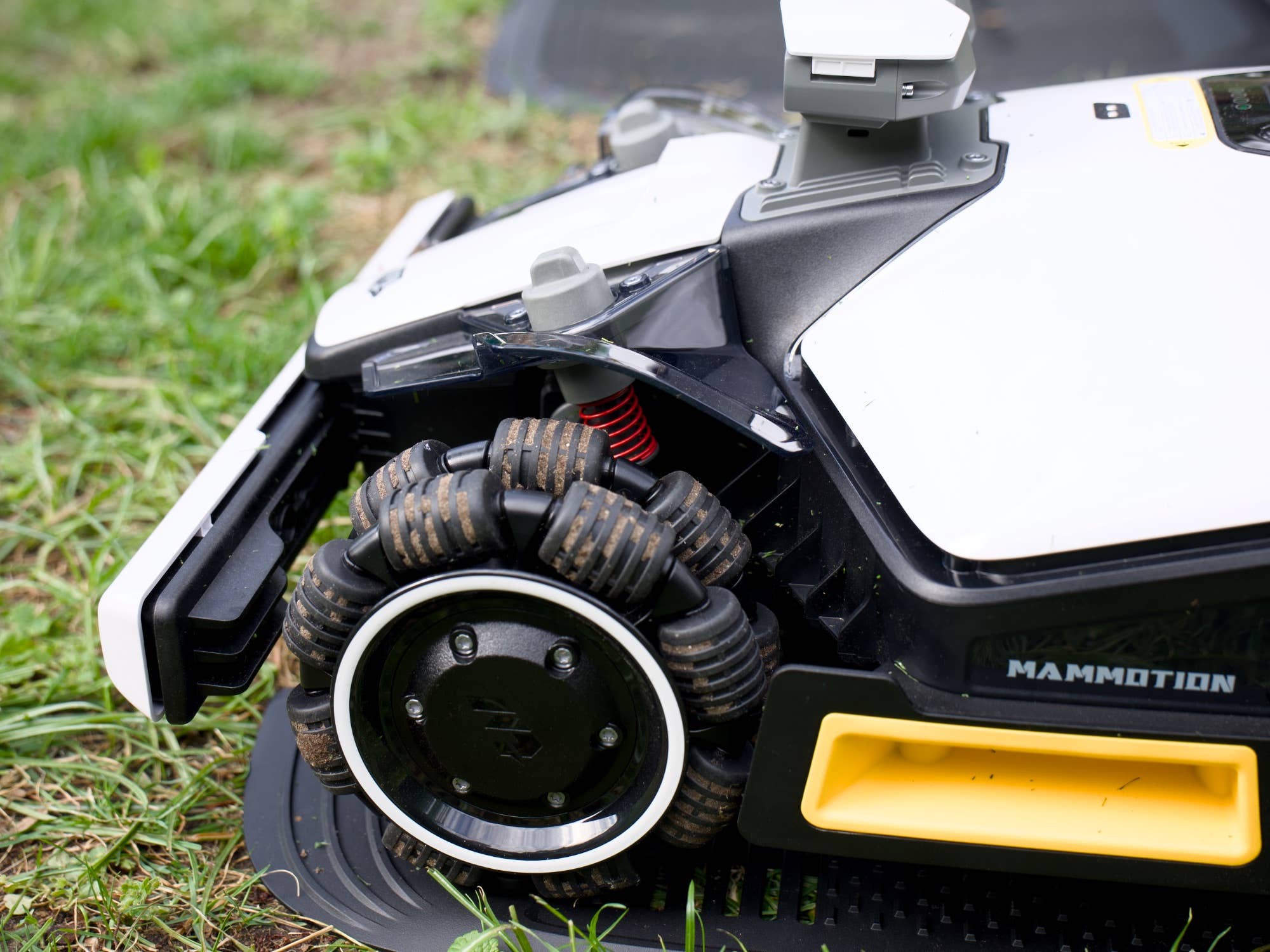 Allradantrieb des Mammotion Luba mini 2 AWD