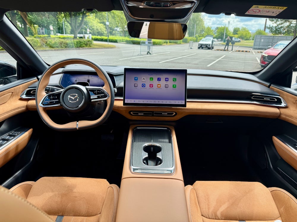 Cockpit des Mazda 6e.
