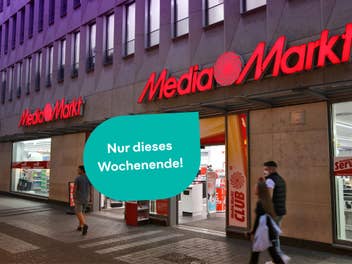 MediaMarkt-Shop in einer Innenstadt. Davor ein Text: 