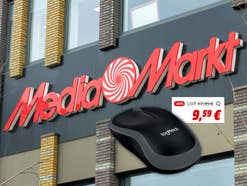 MediaMarkt Ladenfront mit Logo und Logitech-Maus mit Angebot