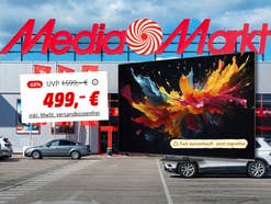 MediaMarkt-Store im Hintergrund, vorne ein OLED-Fernseher mit dem Hinweis, auf einen baldigen Ausverkauf sowie das aktuelle Angebot für unter 500 Euro