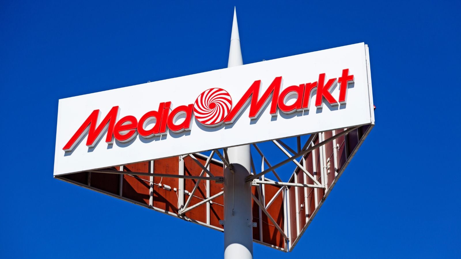 MediaMarkt verschenkt jeden 11. LG-Fernseher & sorgt für bis zu 70 Prozent Rabatt