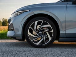 Mega-Rückruf wegen Lebensgefahr: Diese Autos sind betroffen Volkswagen ID.7 in der seitlichen Frontansicht.