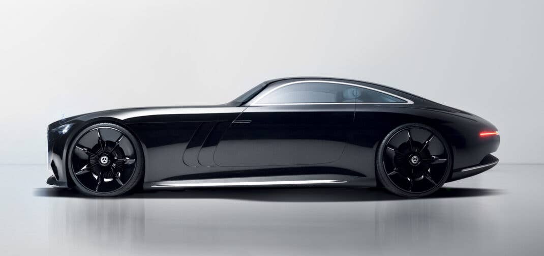 Mercedes-Benz Vision Iconic in der Seitenansicht.
