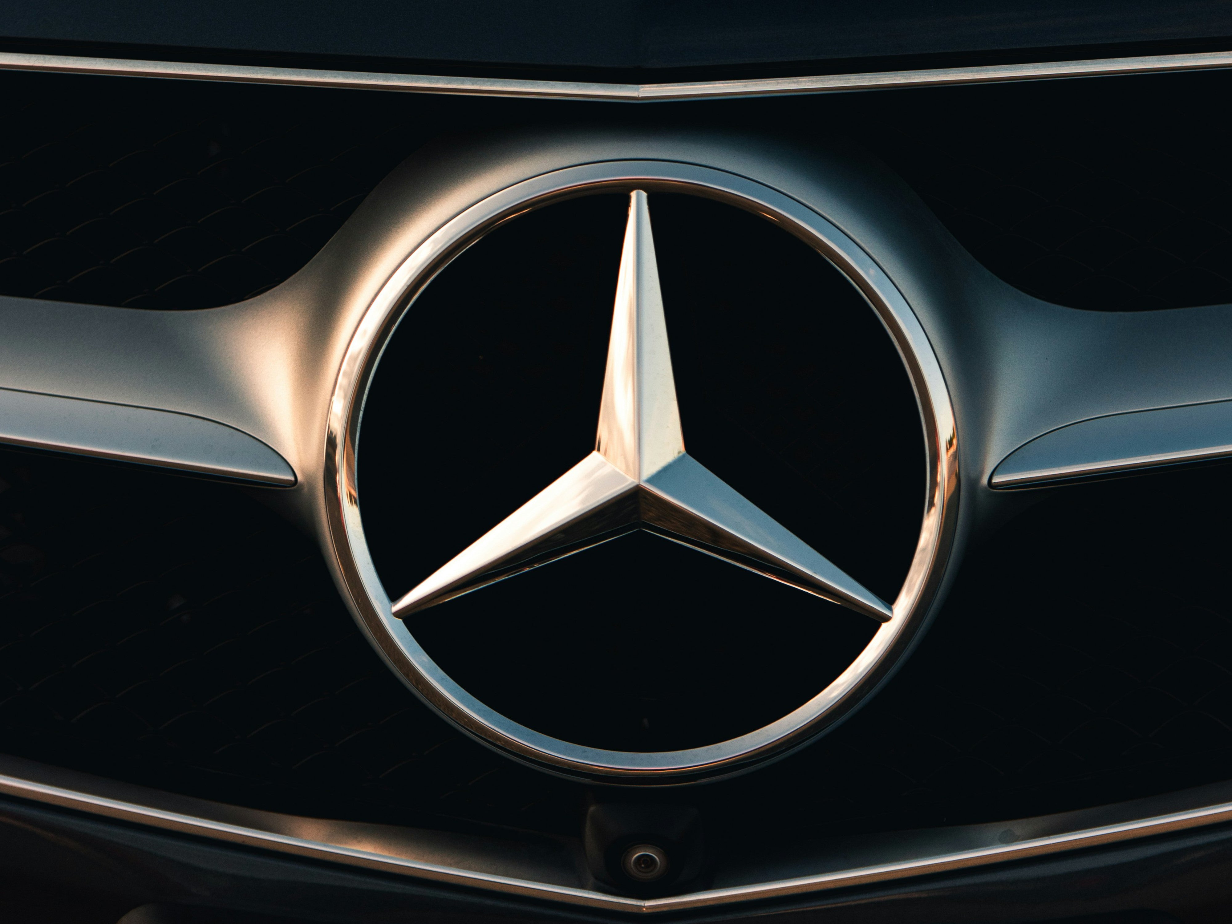 #Mercedes: Bei diesen Modellen steigt das Unfallrisiko