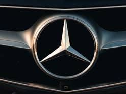 mercedes-rueckruf-aufgrund-von-softwarefehler Mercedes: Bei den beiden Modellen steigt das Unfall-Risiko