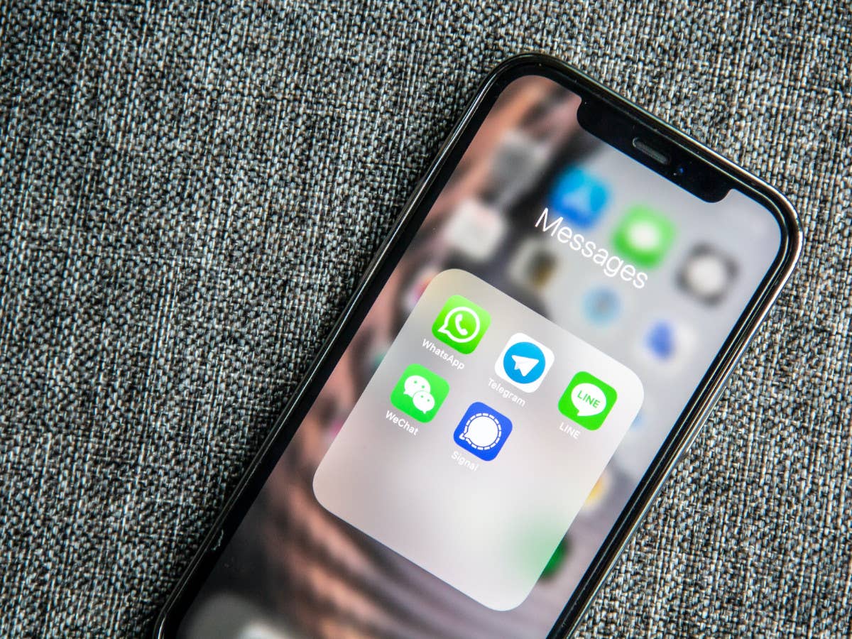 Signal und andere Messenger auf einem Smartphone