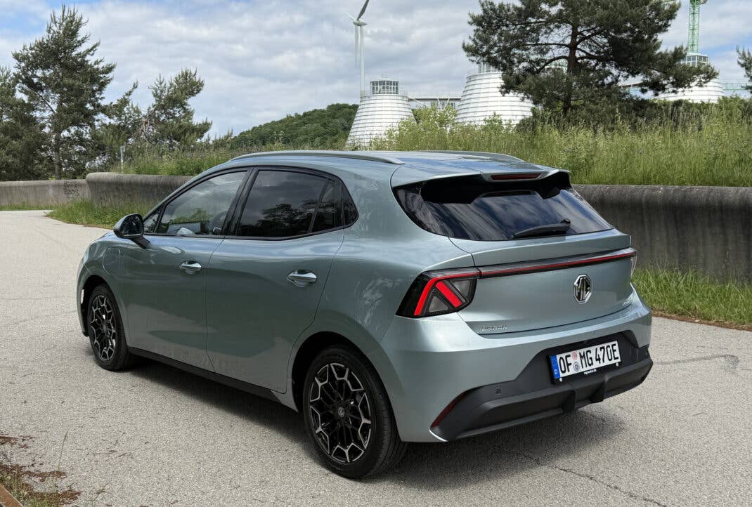MG4 EV Urban Heckansicht.