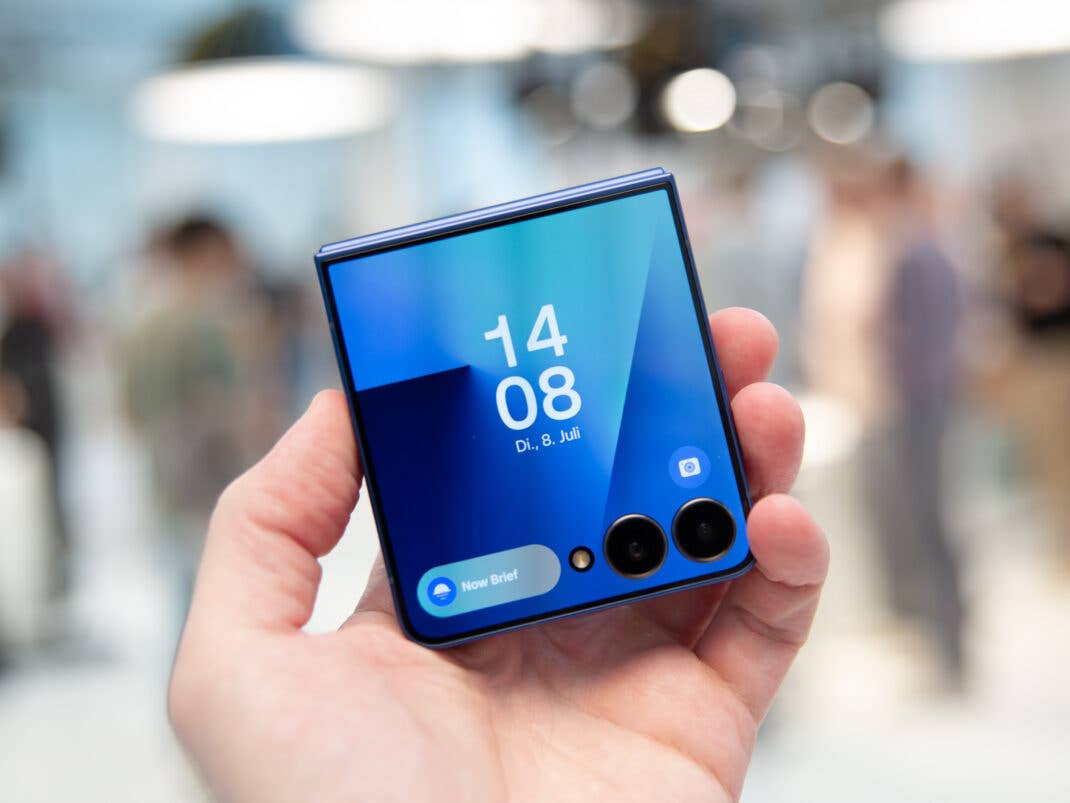 Samsung Galaxy Z Flip7