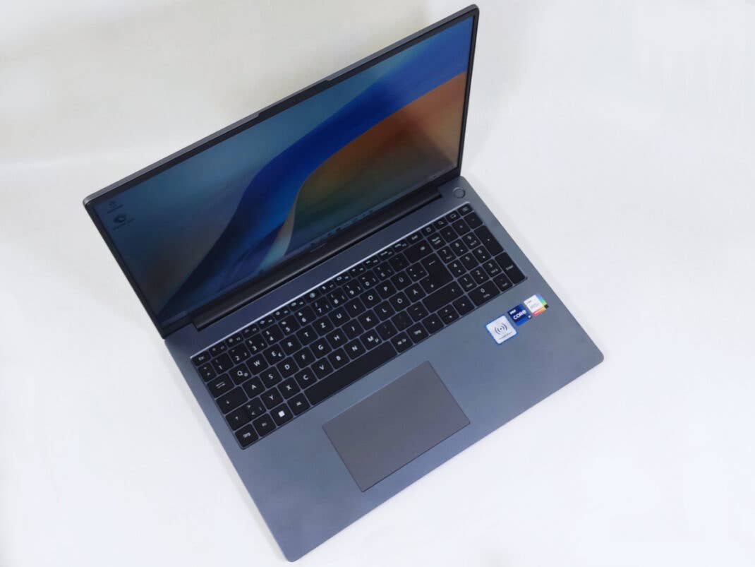 Huawei Matebook D16