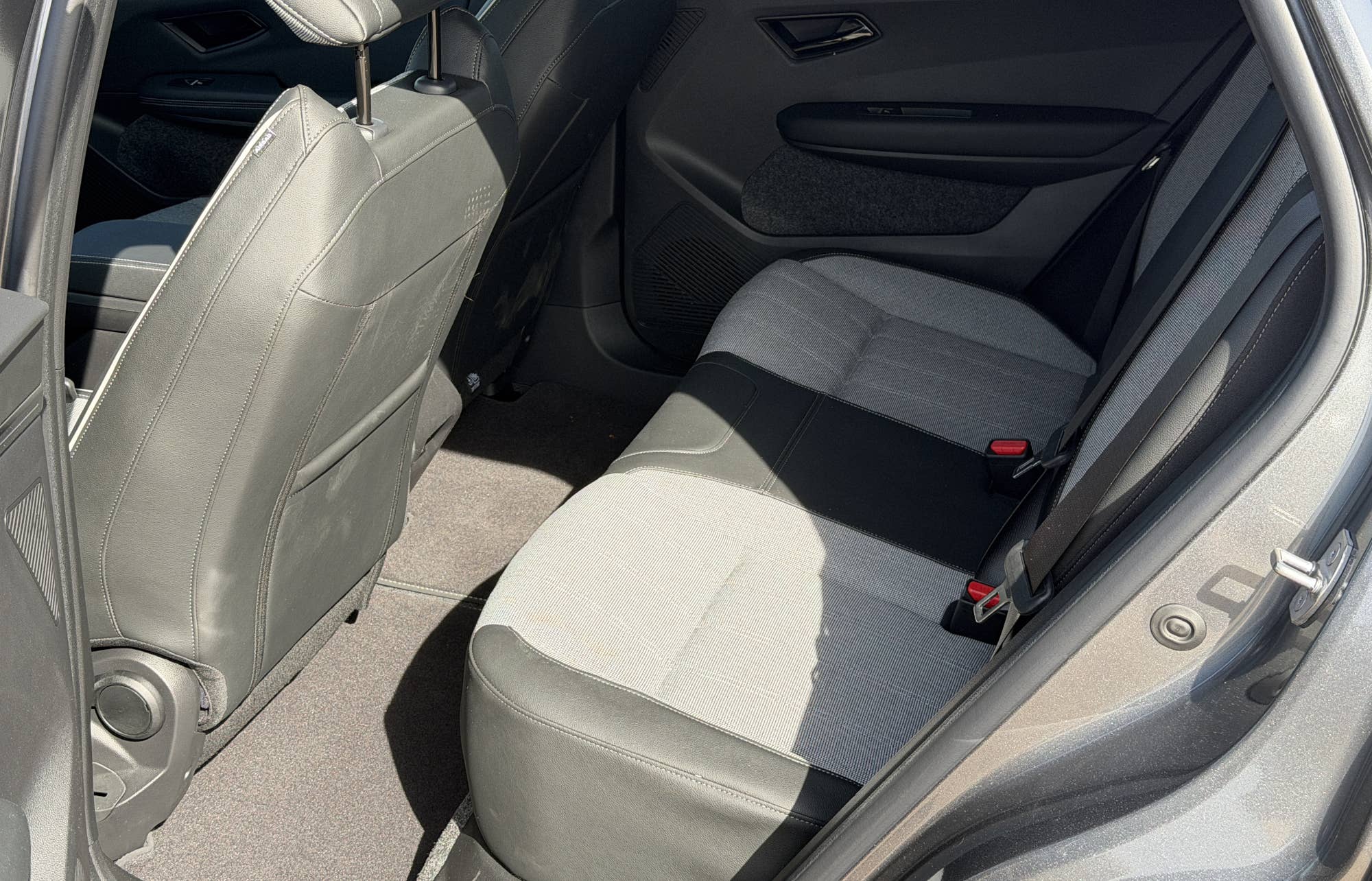 Sitze im Fond des Mitsubishi Eclipse Cross.
