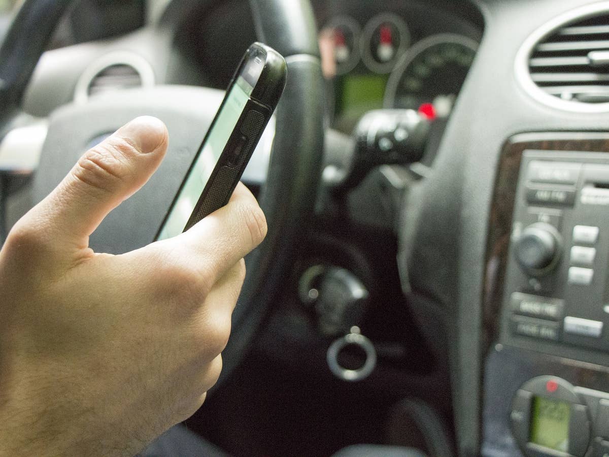 Handy am Steuer - das wird teuer Handy am Steuer - das wird teuer