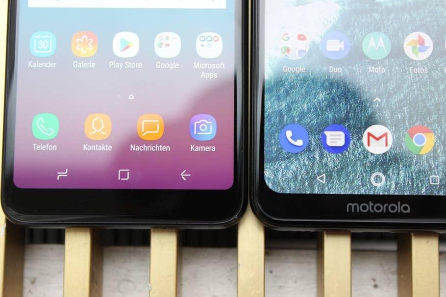 Motorola One vs. Samsung Galaxy A8 im Vergleich