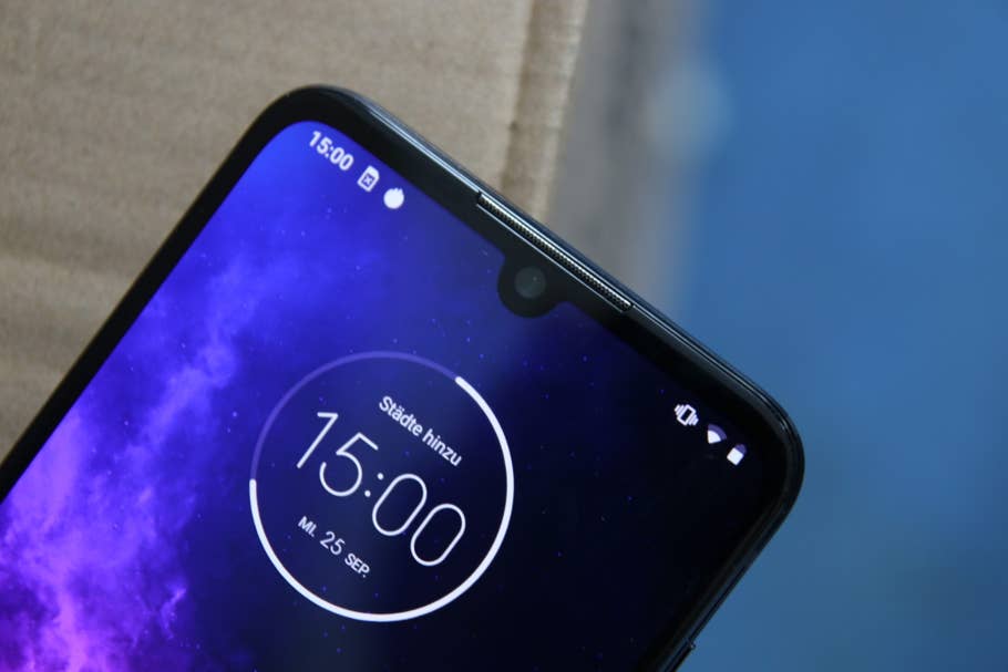 Motorola One Zoom im Test Notch