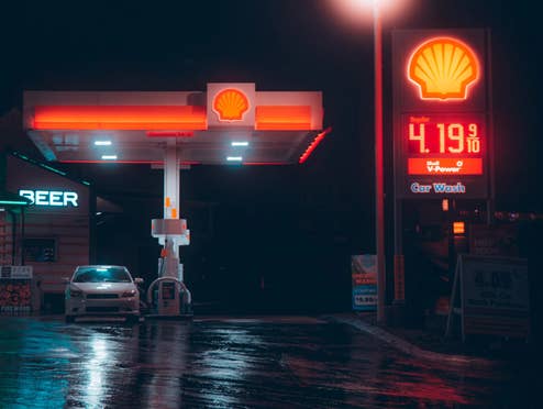 Tankstellen-Spritpreis für Diesel und Benzin