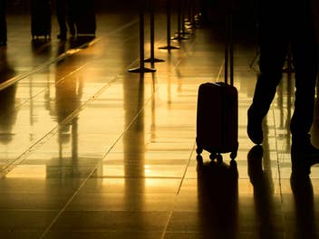 EU greift durch: Das ist am Flughafen bald verboten