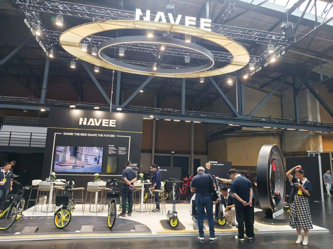 NAVEE hat einen der größten Stände auf der Micromobility Europe
