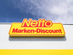 Netto-Logo an einer Filiale.