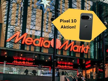 MediaMarkt Filiale im Hintergrund. Vorne das Pixel 10.