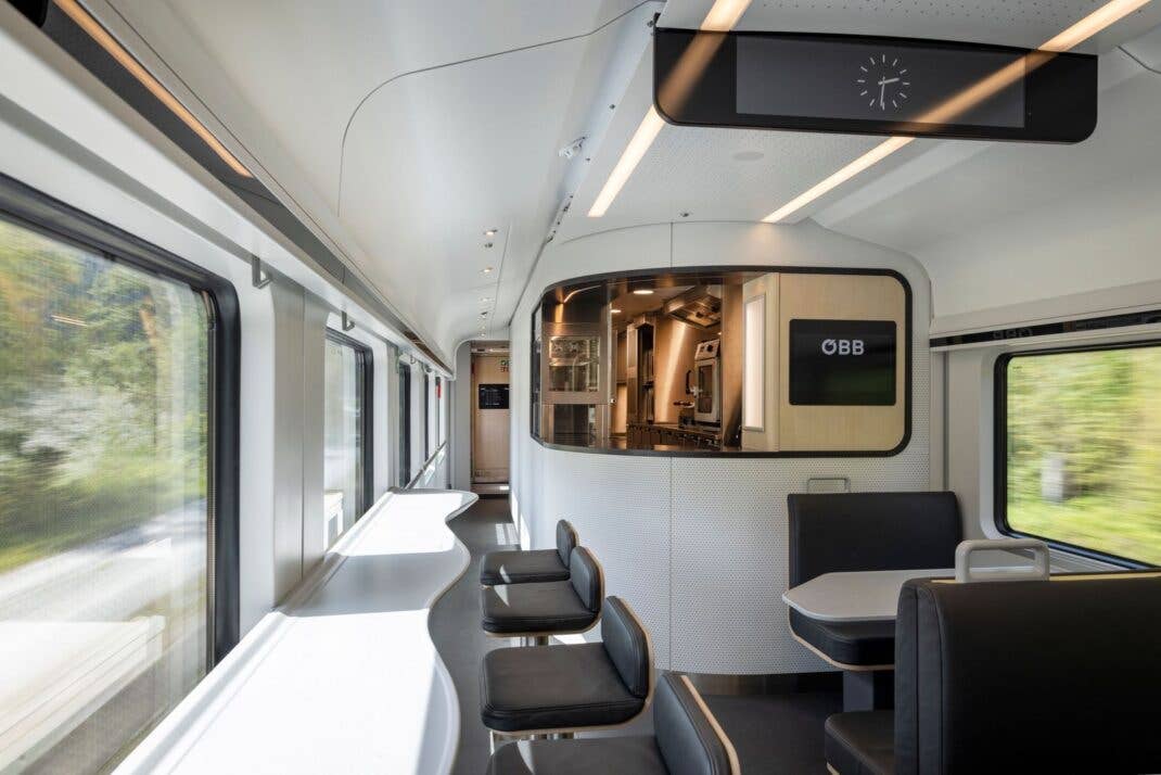 Das Bordbistro im neuen Railjet