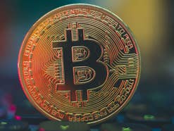 Neues Bitcoin-Gesetz in Deutschland sorgt für Panik: Jetzt kommt die Total-Überwachung