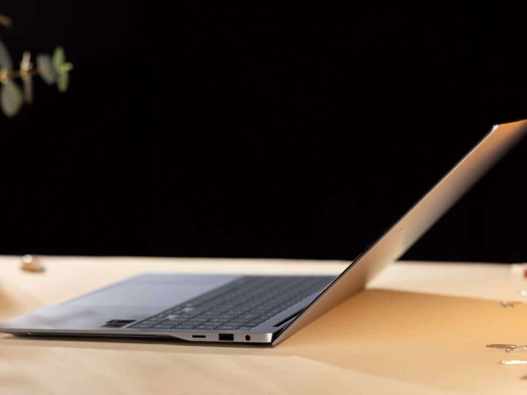 Samsung Galaxy Book4 Edge 16