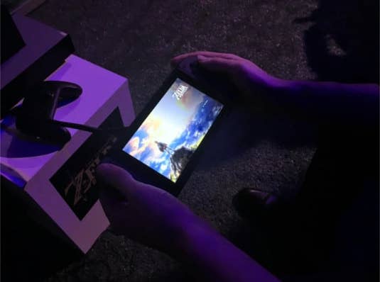 Nintendo Switch Konsole handheld mode The Legend of Zelda: Breath of the Wild Berlin Nintendo Switch Konsole handheld mode The Legend of Zelda: Breath of the Wild Berlin