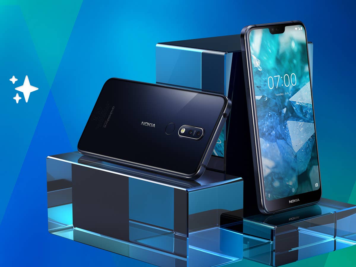 Das Nokia 7.1 von vorne und hinten