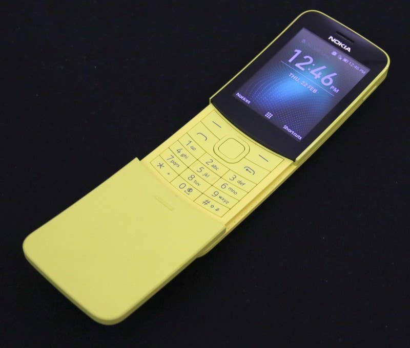 Nokia 8110 4G Hands-On