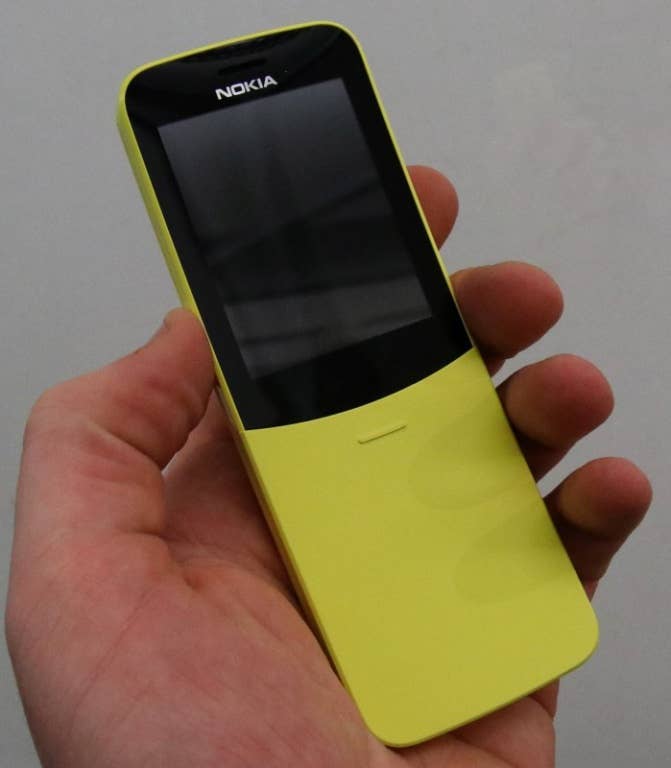 Nokia 8110 4G Hands-On