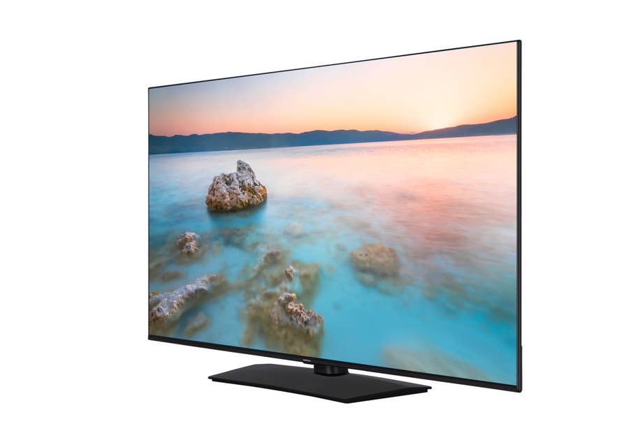 Seitliche Ansicht des Nokia Smart TV 5000A. Frontansicht des Nokia Smart TV 5000A