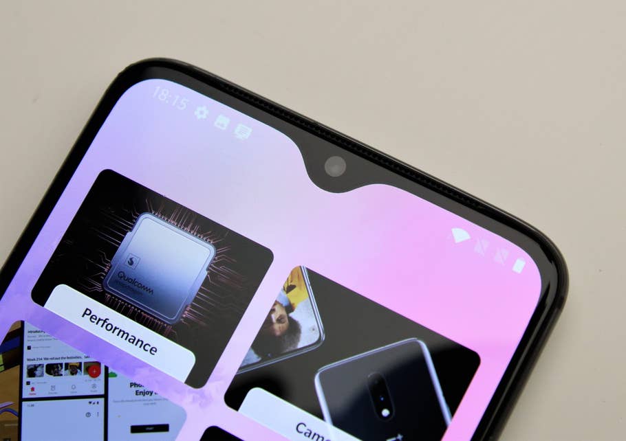 Die Notch des OnePlus 7.