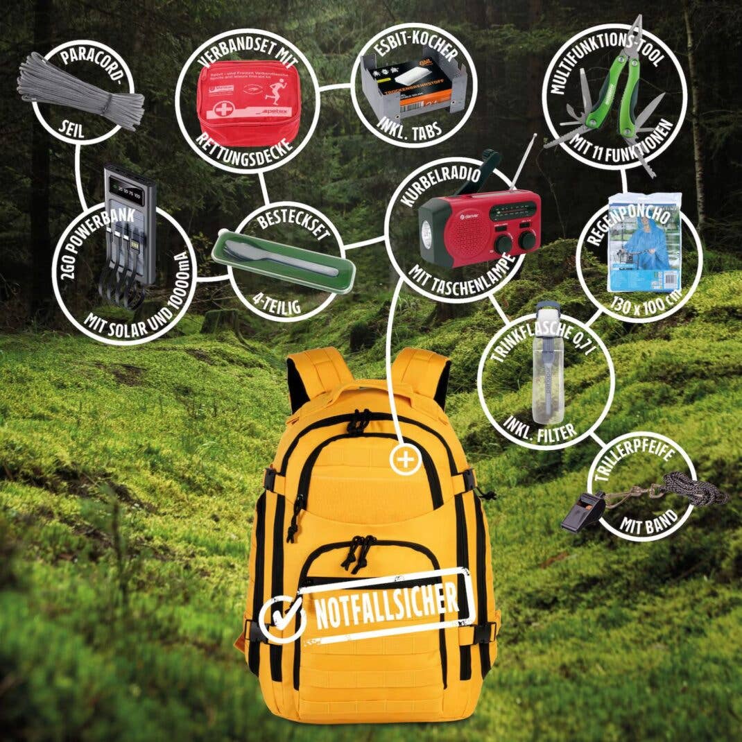 Notfallrucksack bei Netto mit verschiedenen Gegenständen