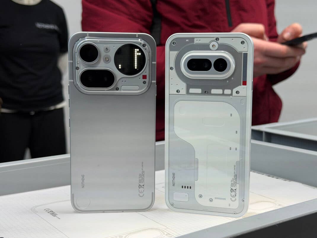 Nothing Phone 4a Pro und Phone 4a