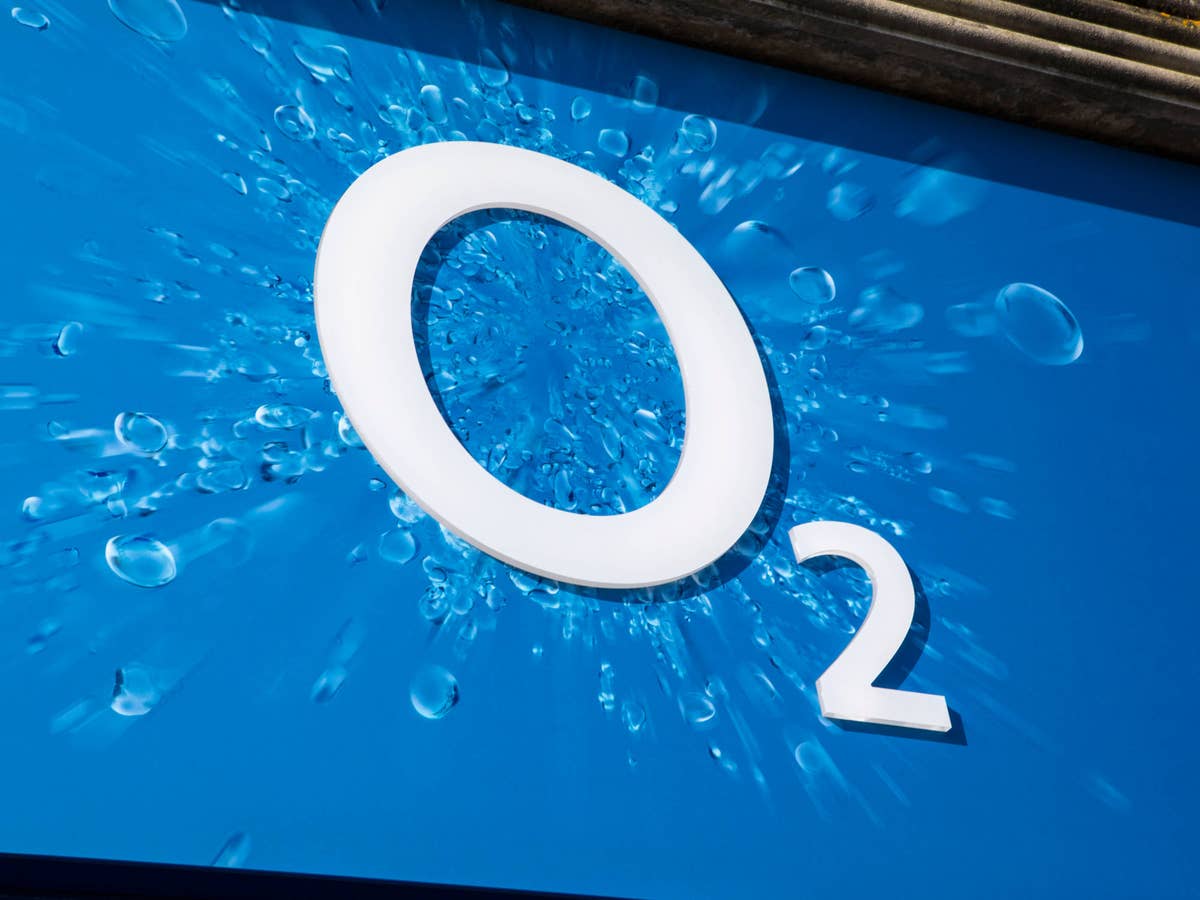 O2 Logo an einem O2 Shop.