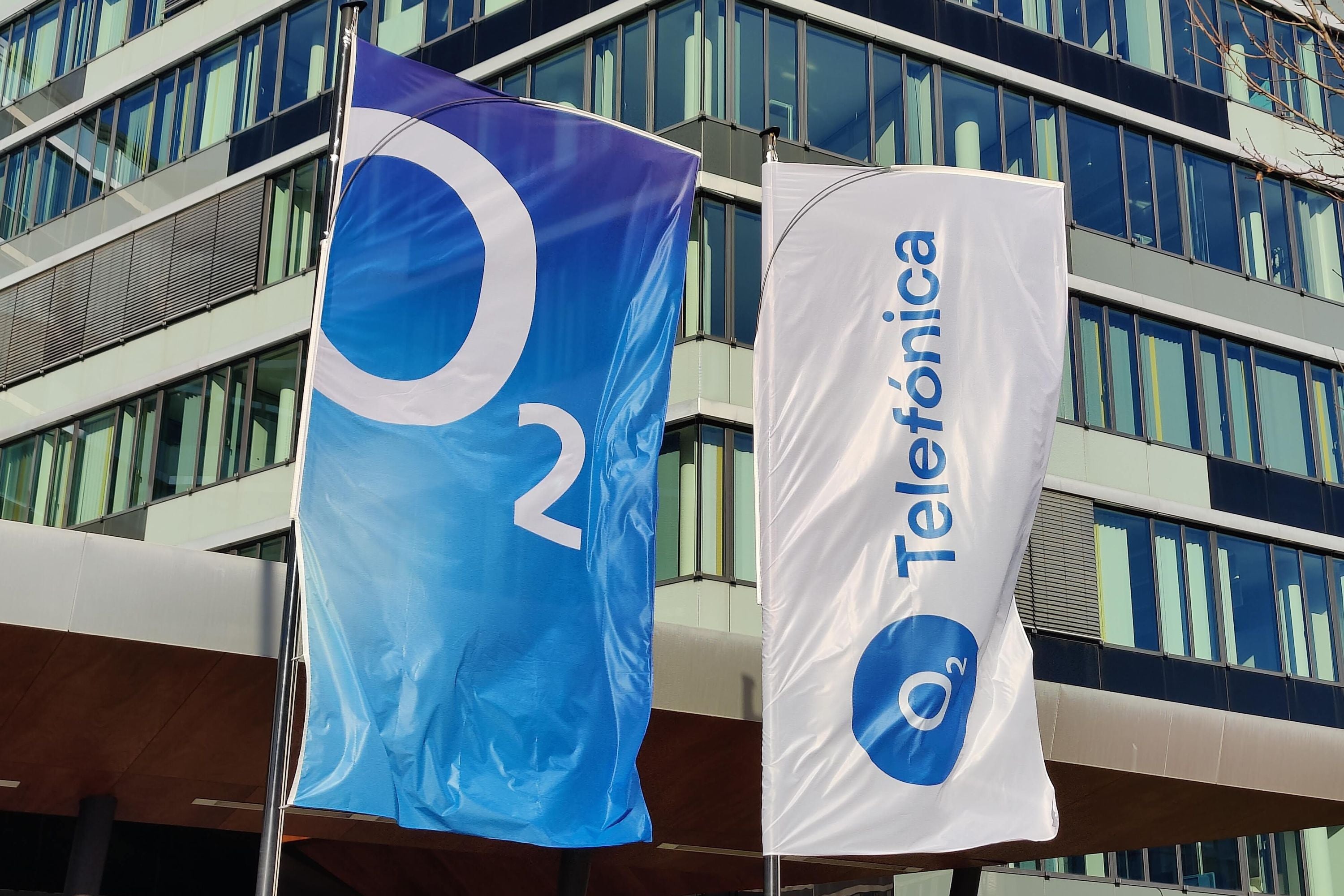 #O2 mit drastischer Preissenkung: Neuer Preiskampf mit Telekom?